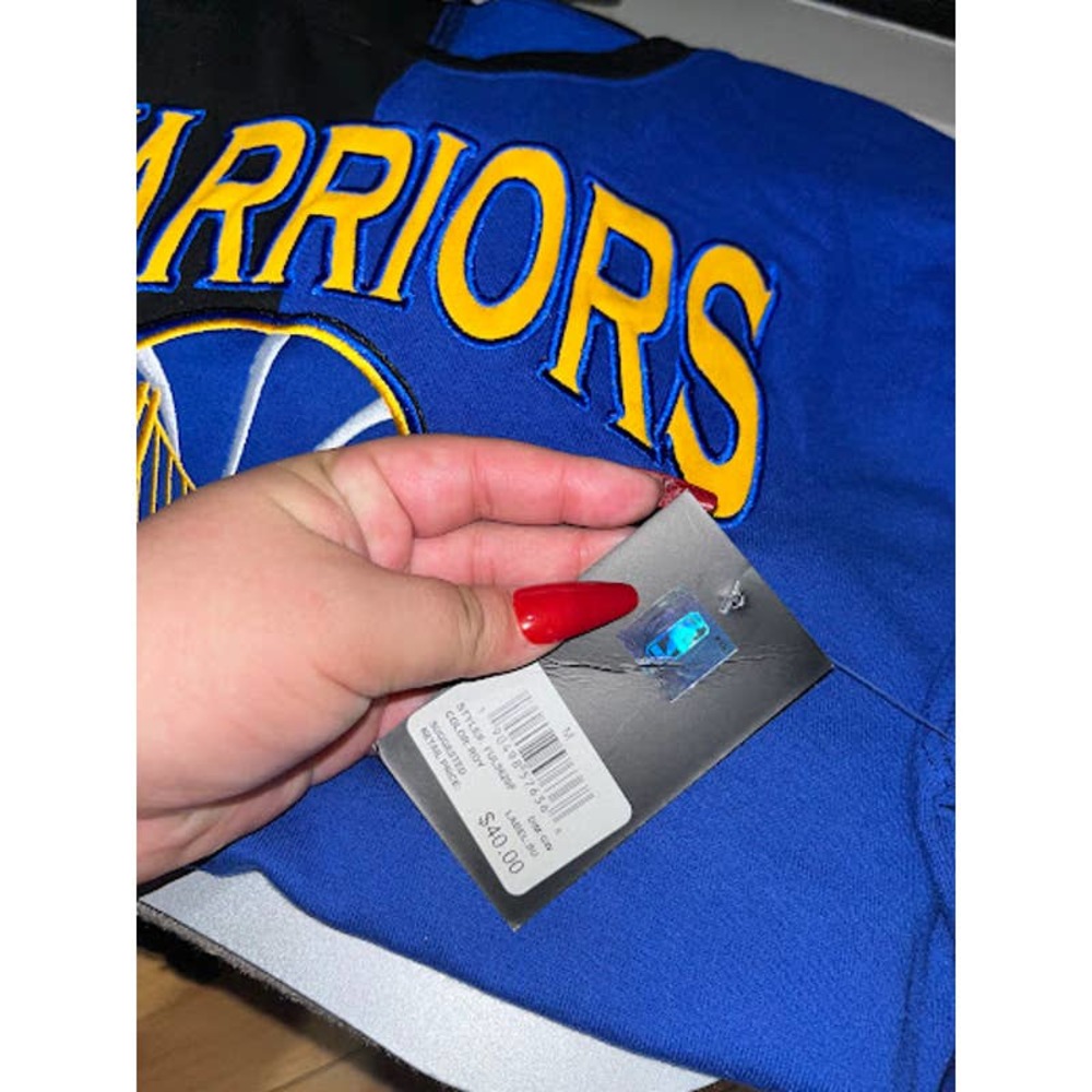 Warriors Sweater Size Medium - Picture 5 of 7